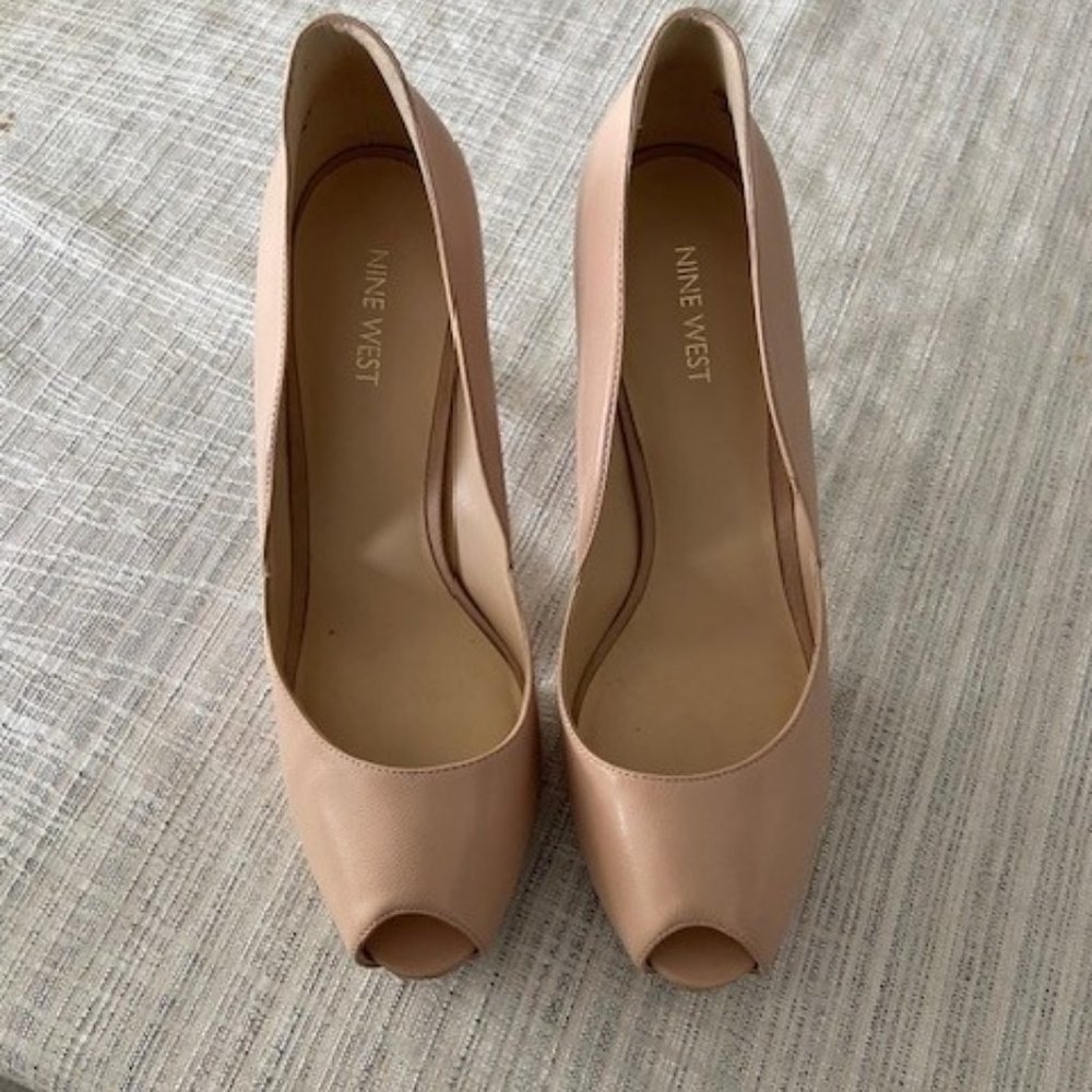 Nine West, Pink high heel